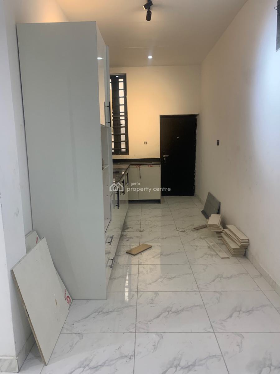 2, Ologolo, Ologolo, Lekki, Lagos, Flat / Apartment for Sale