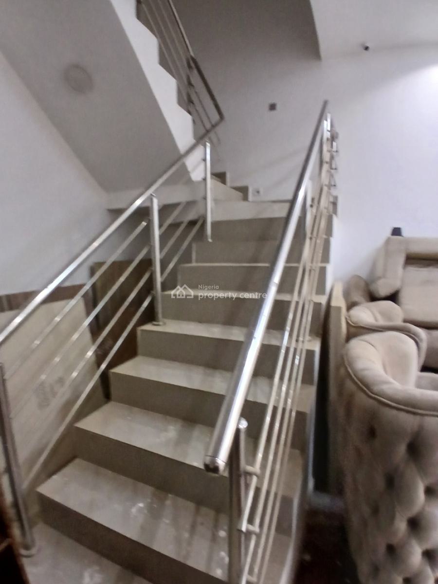 Nice 5 Bedrooms Duplex, 2 Sitting, 1 Study, Guzape District, Abuja, Detached Duplex for Rent