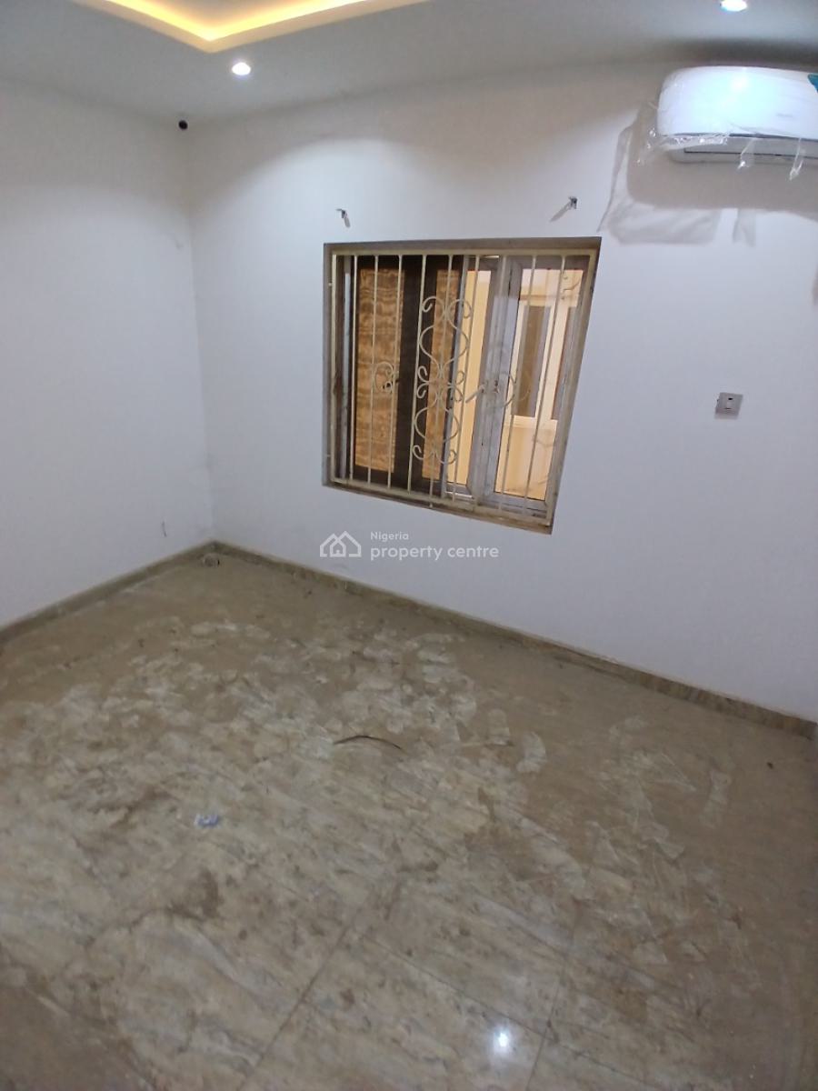 Nice 5 Bedrooms Duplex, 2 Sitting, 1 Study, Guzape District, Abuja, Detached Duplex for Rent