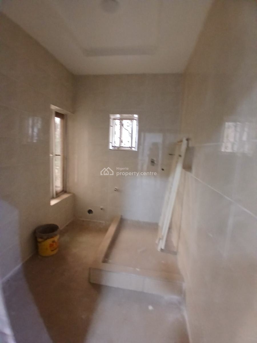 Nice 5 Bedrooms Duplex, 2 Sitting, 1 Study, Guzape District, Abuja, Detached Duplex for Rent