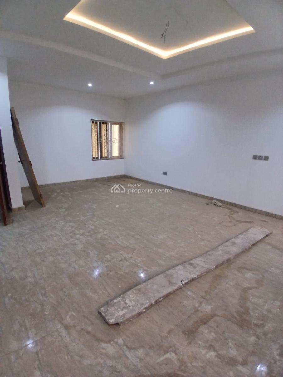 Nice 5 Bedrooms Duplex, 2 Sitting, 1 Study, Guzape District, Abuja, Detached Duplex for Rent