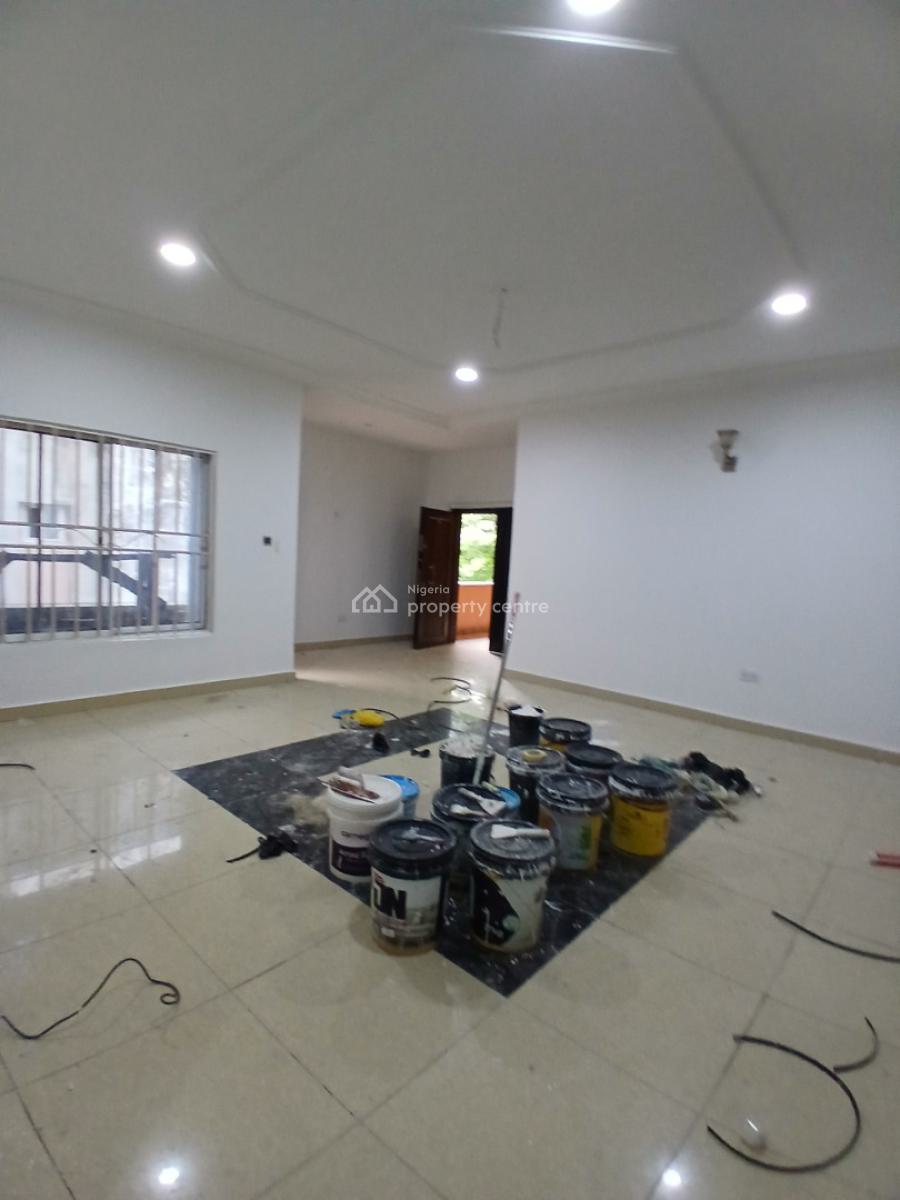 a Nice 3 Bedroom Flat with a Room Bq Attached, Guzape District, Abuja, Flat / Apartment for Rent