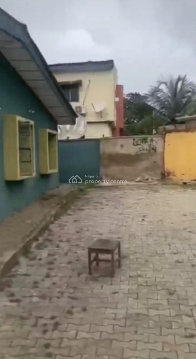 3 Bedrooms Fully Detached Bungalow with Bq Around Zone 5, Zone 5, Wuse, Abuja, Detached Bungalow for Sale