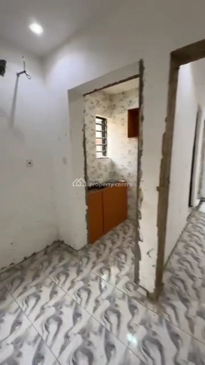 a Newly Built and Spacious Mini Flat in a Very Quiet Neighbourhood, Akoka, Yaba, Lagos, Mini Flat (room and Parlour) for Rent