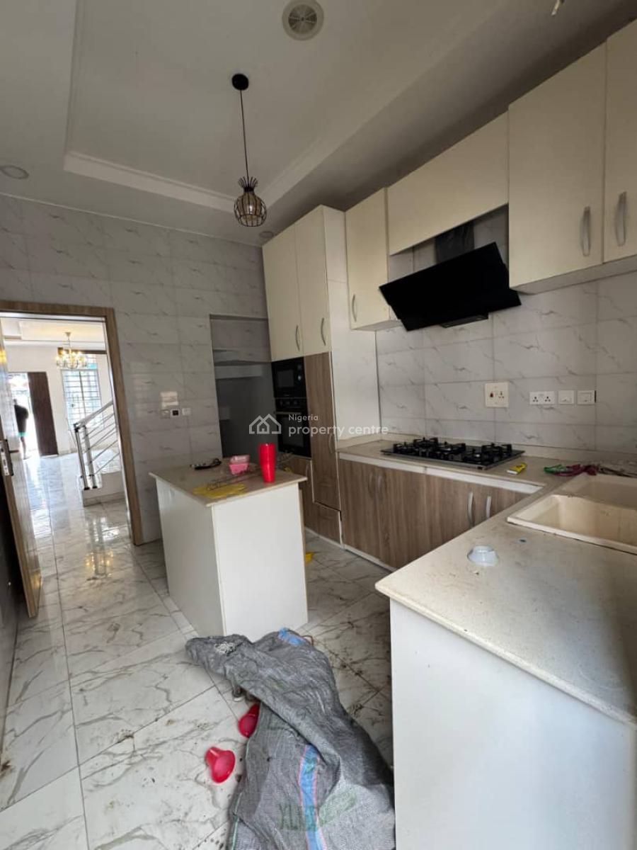 Well Maintained Spacious Luxury 4bedroom Duplex, Chevron, Lekki, Lagos, Semi-detached Duplex for Rent