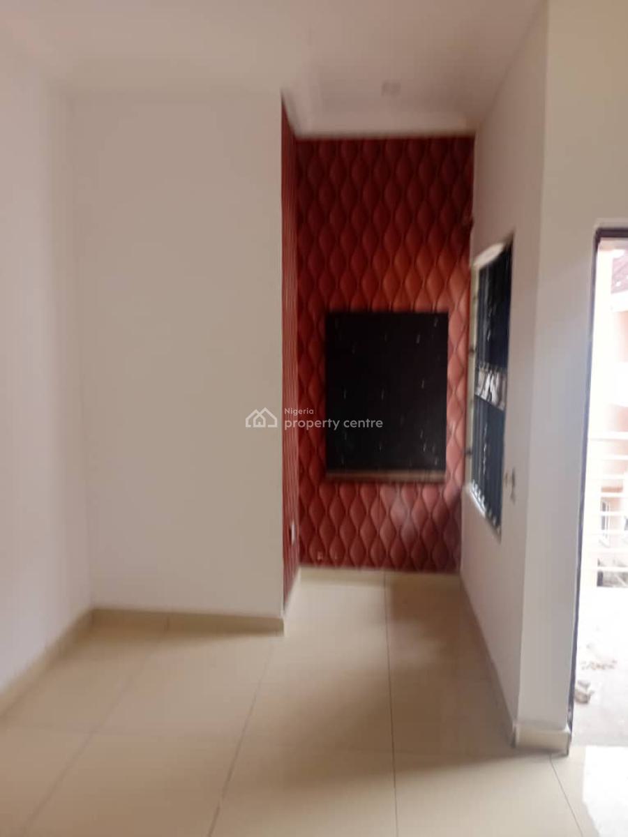 a Nicely Maintained 4 Bedroom Terrace Duplex in a Secured Estate, Ikate, Lekki, Lagos, Terraced Duplex for Rent