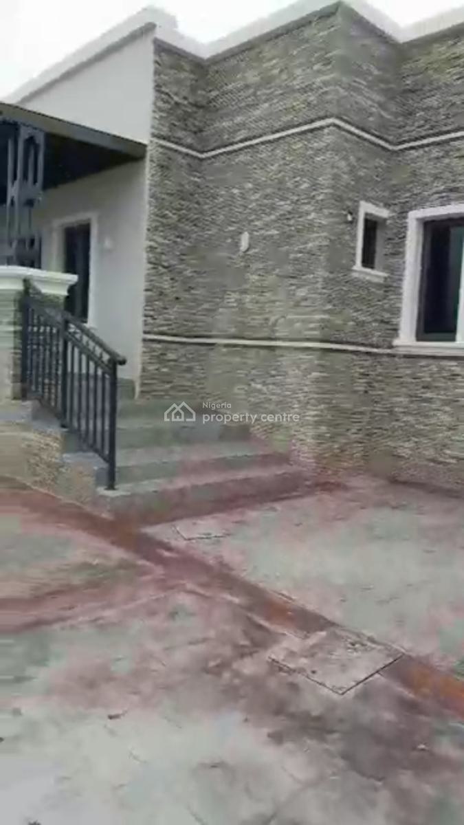 3 Bedroom Apartment, Airport Road Behind Dunamis, Lugbe District, Abuja, Flat / Apartment for Rent