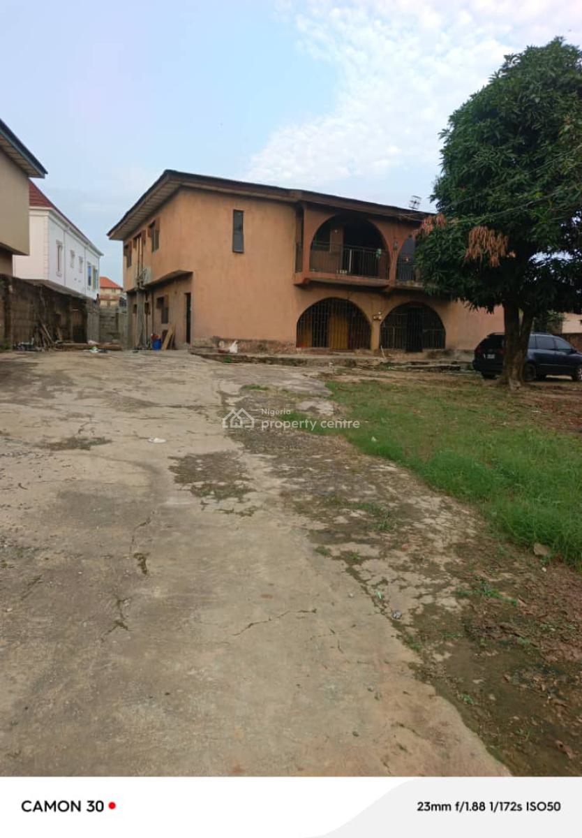 Structure on Massive Land, Via Alagbole, Ojodu, Lagos, House for Sale