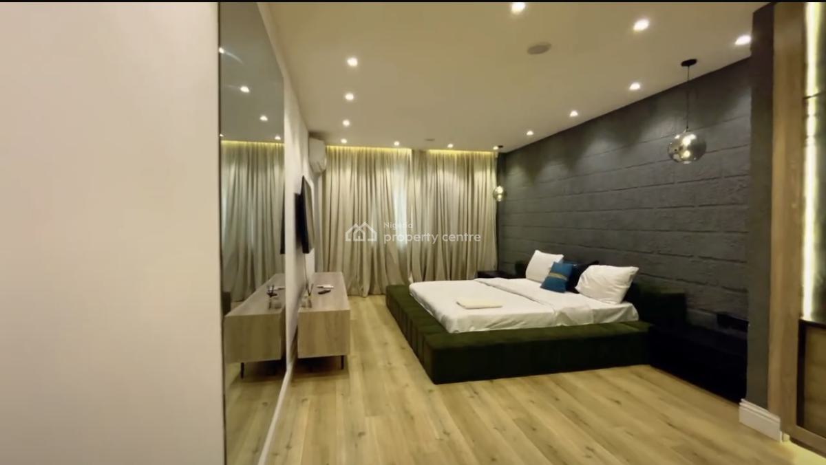 *paris*  Luxurious 2 Bedroom Waterfront Apartment, Lekki Phase 1, Lekki, Lagos, Flat / Apartment Short Let