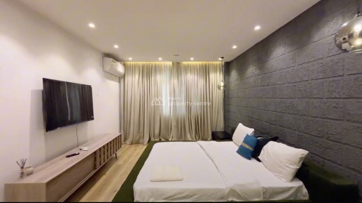 *paris*  Luxurious 2 Bedroom Waterfront Apartment, Lekki Phase 1, Lekki, Lagos, Flat / Apartment Short Let