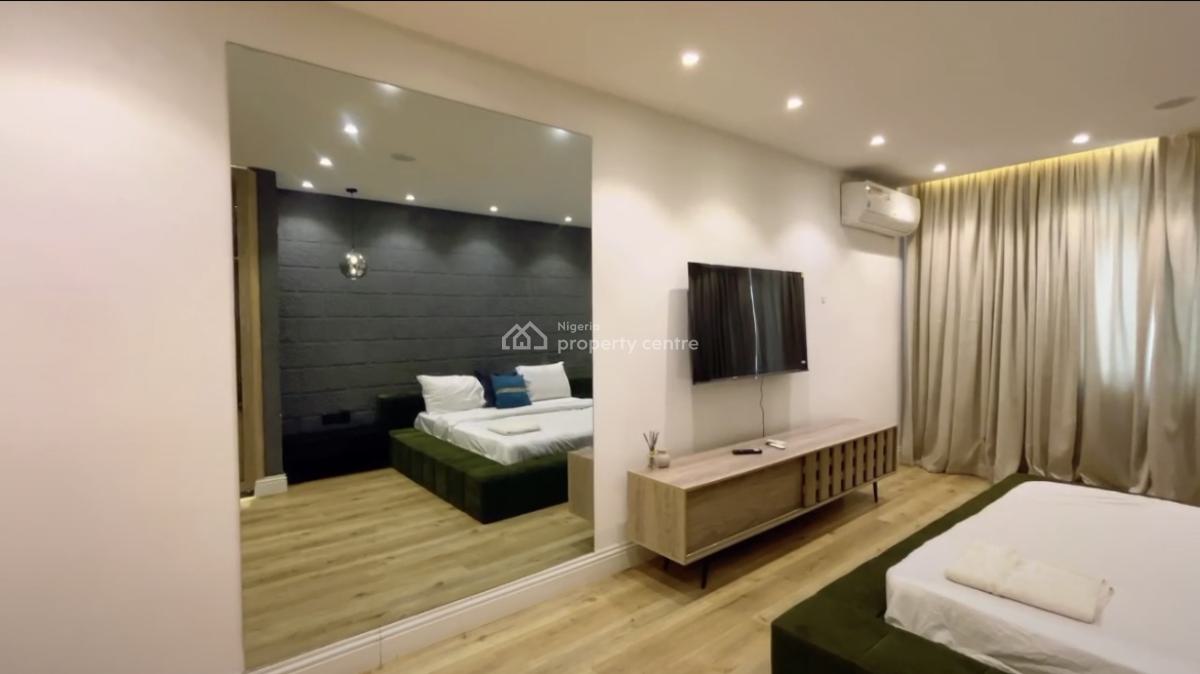 *paris*  Luxurious 2 Bedroom Waterfront Apartment, Lekki Phase 1, Lekki, Lagos, Flat / Apartment Short Let