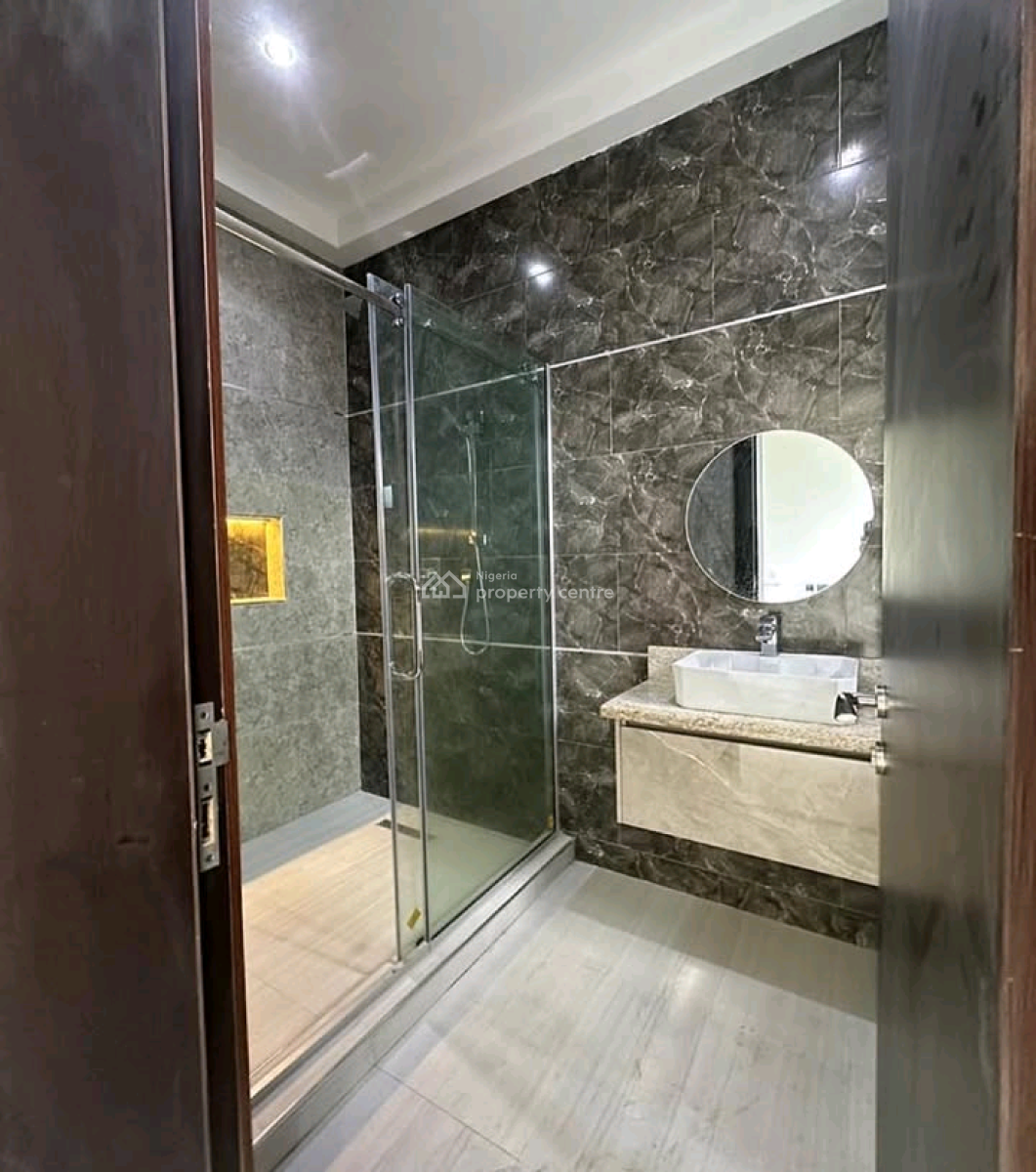 5bedroom Maisonette Penthouse  : Ikoyi Lagos Price 3.5bn, Ikoyi, Lagos, House for Sale