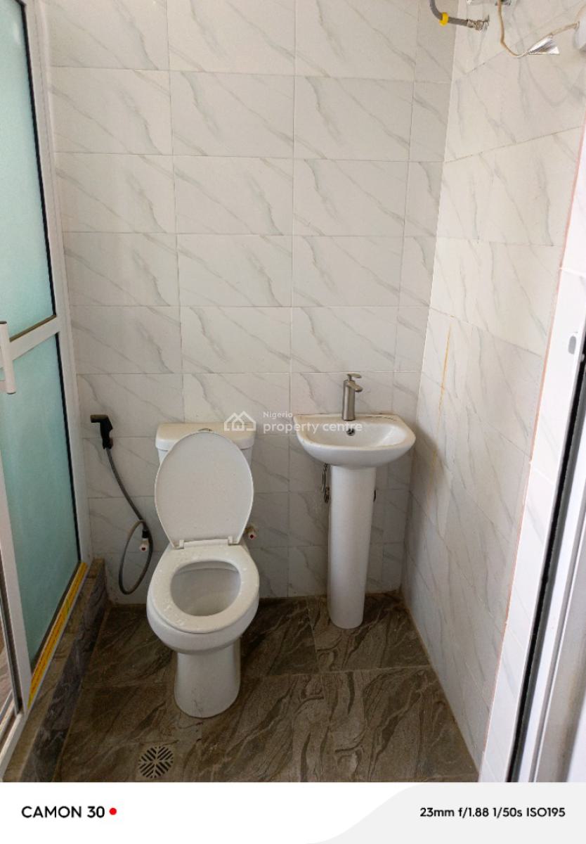 Give Away 4 Bedroom Duplex in a Gated Estate, in Ire Akari Estate 10 Mins Drive to Int Airport, Isolo, Lagos, Semi-detached Duplex for Sale