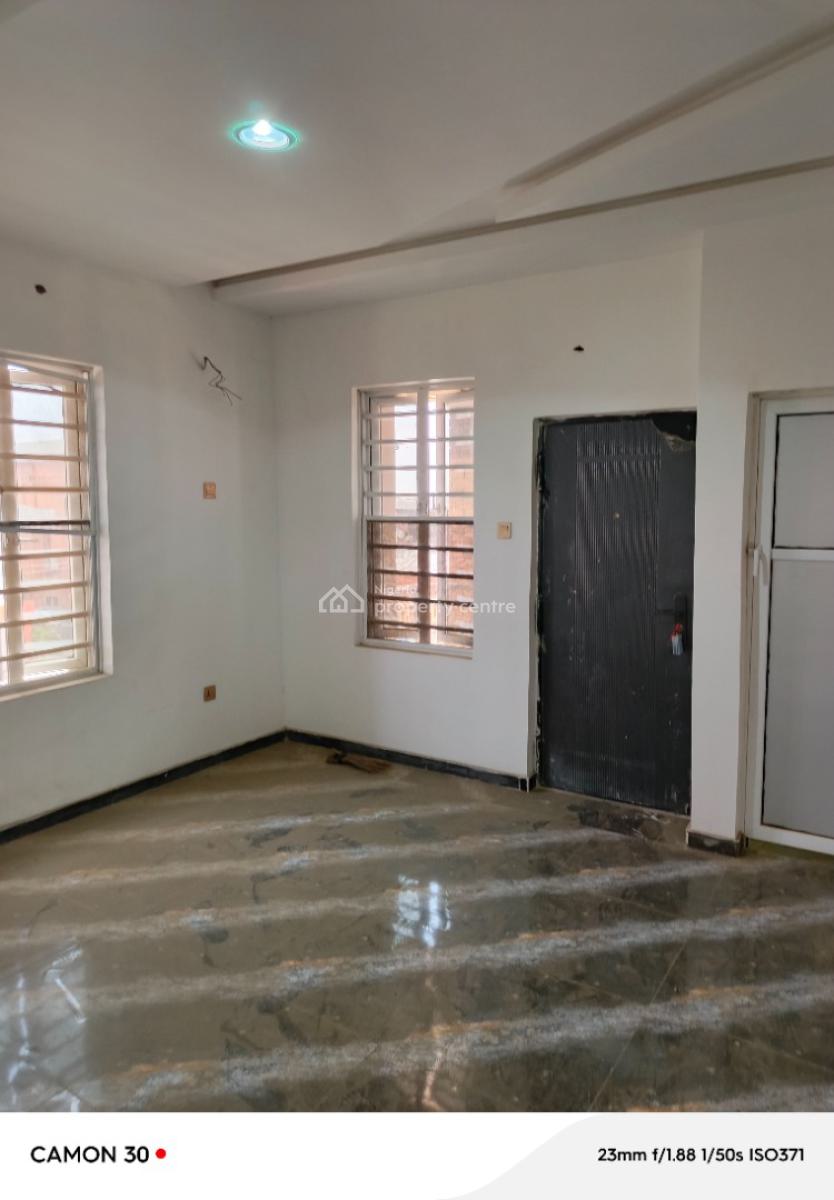 Give Away 4 Bedroom Duplex in a Gated Estate, in Ire Akari Estate 10 Mins Drive to Int Airport, Isolo, Lagos, Semi-detached Duplex for Sale