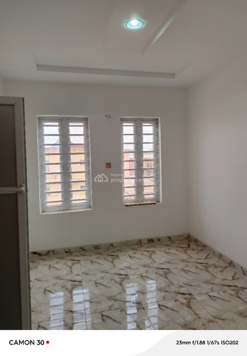 Give Away 4 Bedroom Duplex in a Gated Estate, in Ire Akari Estate 10 Mins Drive to Int Airport, Isolo, Lagos, Semi-detached Duplex for Sale