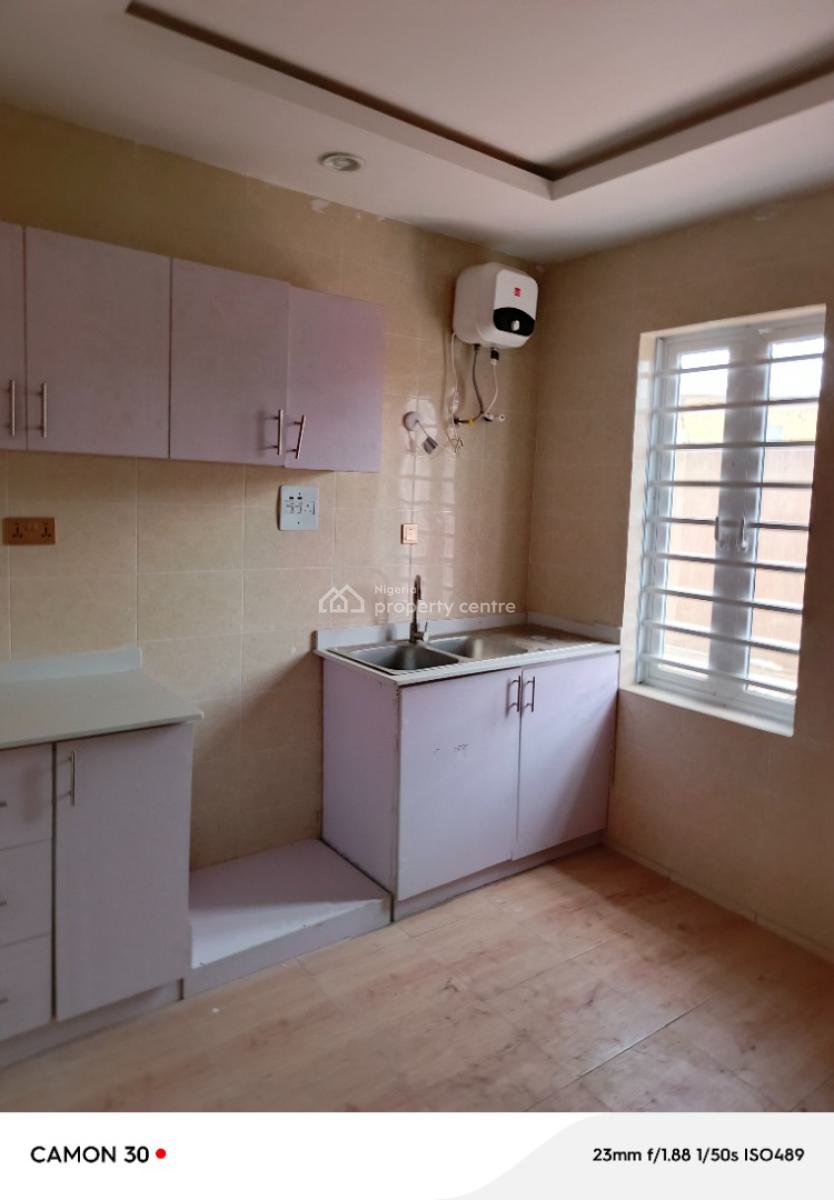 Give Away 4 Bedroom Duplex in a Gated Estate, in Ire Akari Estate 10 Mins Drive to Int Airport, Isolo, Lagos, Semi-detached Duplex for Sale