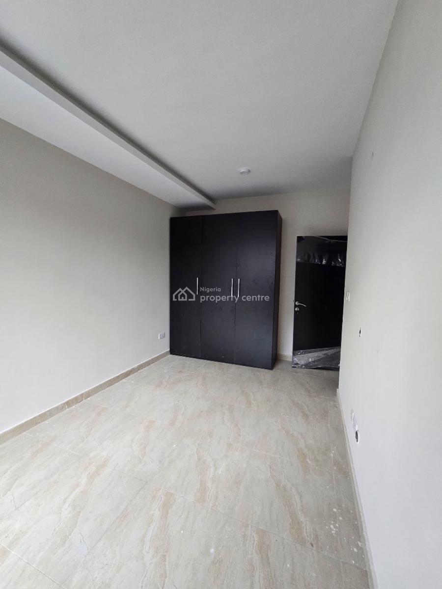 Exquisitely Finished 3 Bedroom Apartment with Elevator & Boys Quarter., Main Lekki, Lekki Phase 1, Lekki, Lagos, Flat / Apartment for Sale