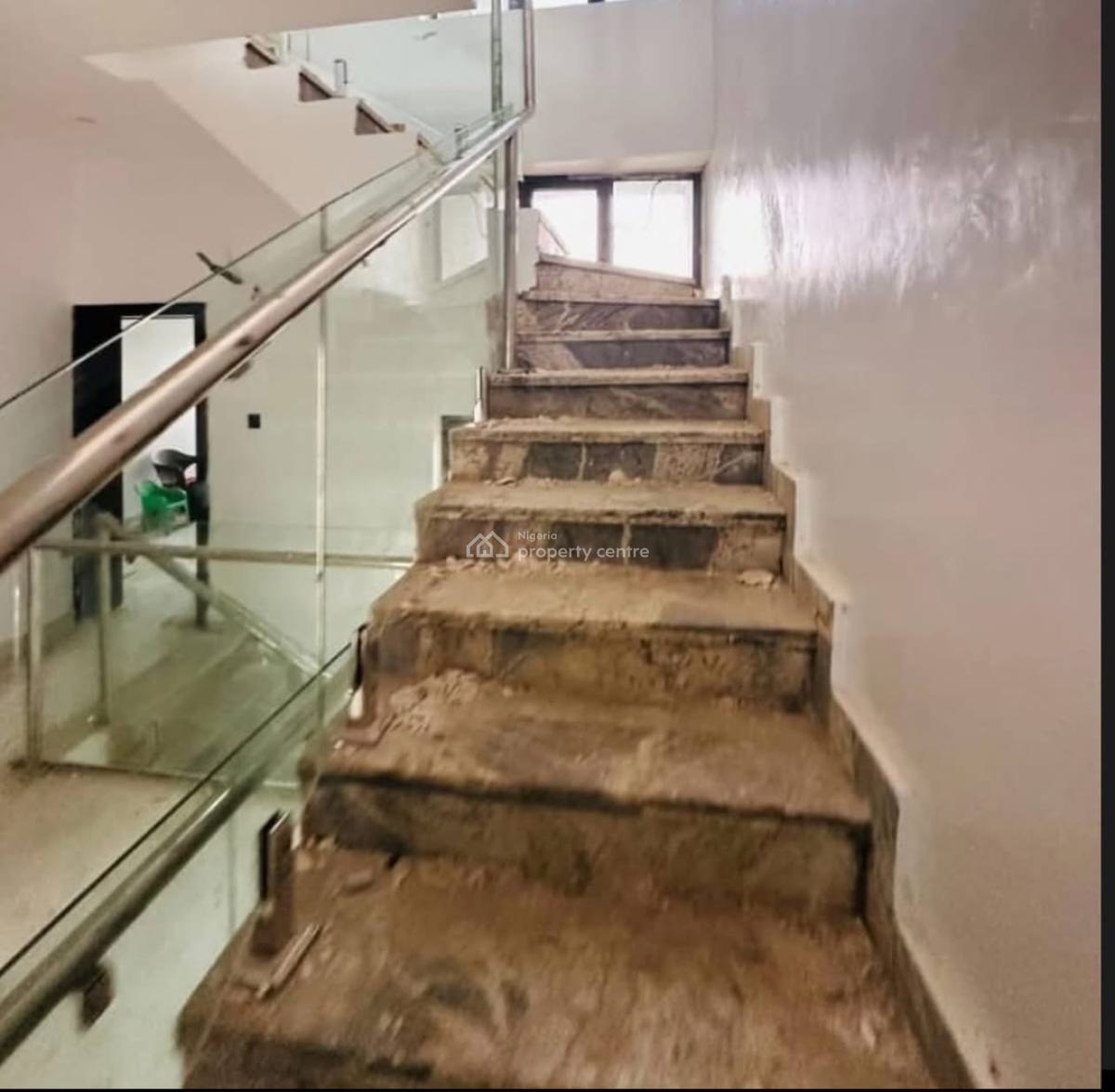 5bedrooms Terrace Duplex, Guzape, Guzape District, Abuja, Terraced Duplex for Sale