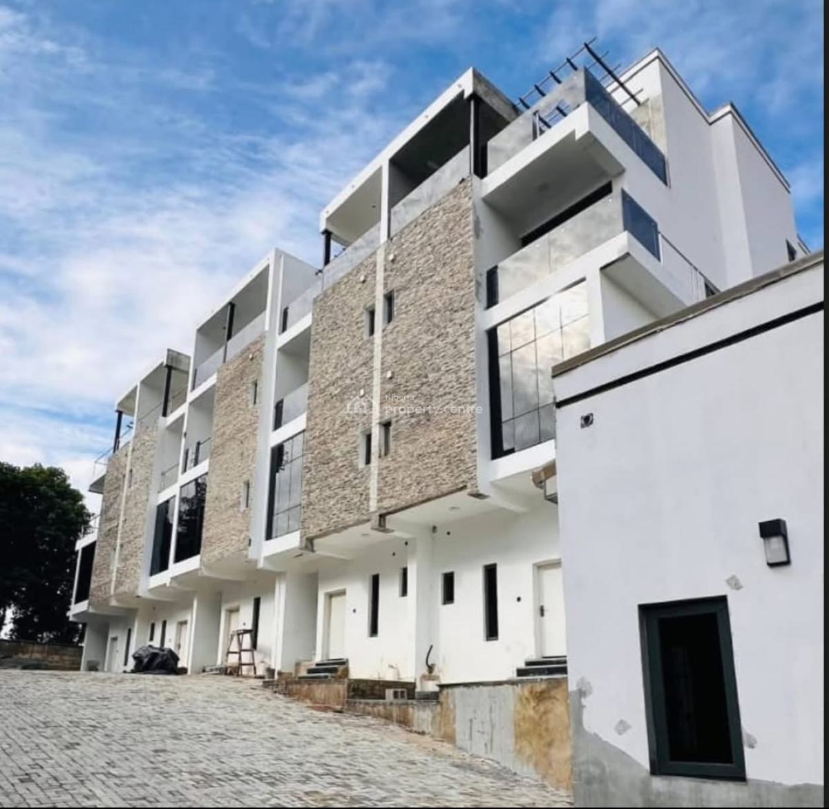 5bedrooms Terrace Duplex, Guzape, Guzape District, Abuja, Terraced Duplex for Sale