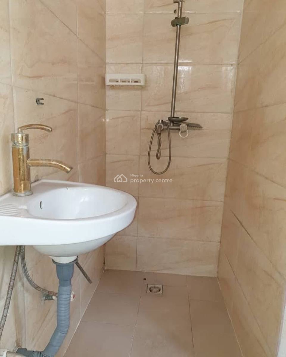 Standard 2 Bedroom Apartment, Osapa Lekki Lagos, Osapa, Lekki, Lagos, Flat / Apartment for Rent