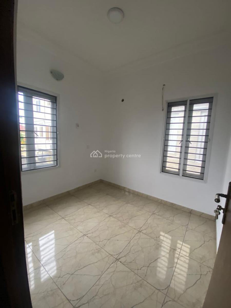 Newly Revamped Serviced 3 Bedroom Apartment in Lekki Right, By Petrocam Filling Station Lekki Right, Lekki Phase 1, Lekki, Lagos, Flat / Apartment for Rent