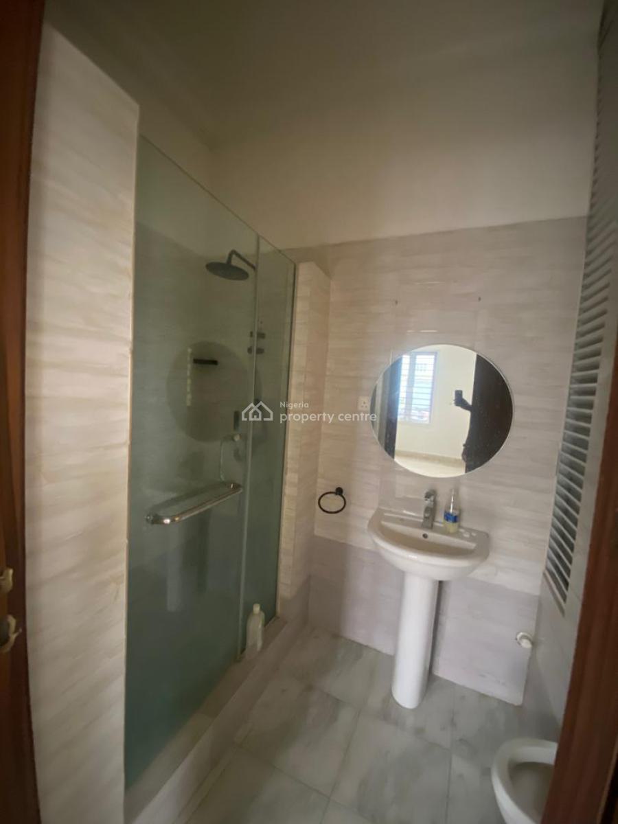 Newly Revamped Serviced 3 Bedroom Apartment in Lekki Right, By Petrocam Filling Station Lekki Right, Lekki Phase 1, Lekki, Lagos, Flat / Apartment for Rent