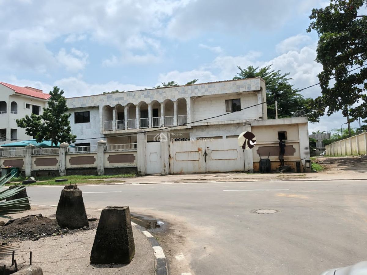 Distress 1800 Square Meters of Residential Land with Old Structure, Gana Street, Maitama District, Abuja, Residential Land for Sale