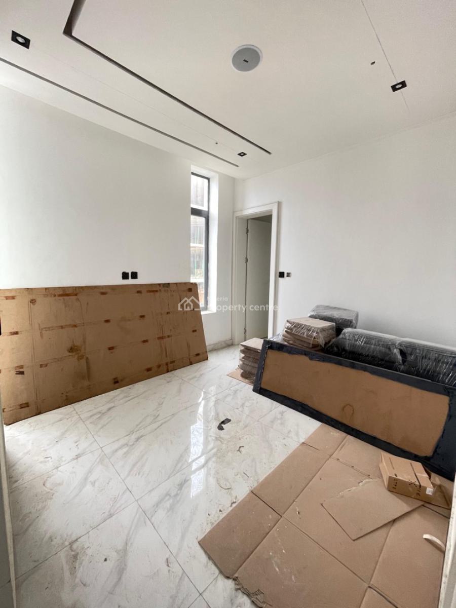 Brand New Spacious 2 Bedroom Apartment, Lekki Phase 1, Lekki Phase 1, Lekki, Lagos, Flat / Apartment for Sale