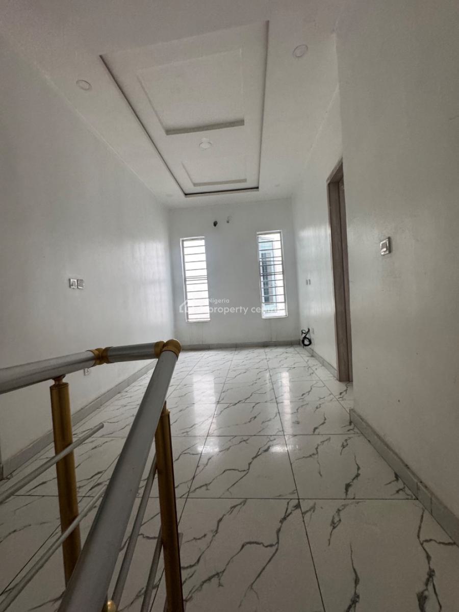 Distress 4 Bedroom Duplex Semi Detached with a Bq Gym Pool Children G, Orchid Road Lekki, Lekki, Lagos, Semi-detached Duplex for Sale