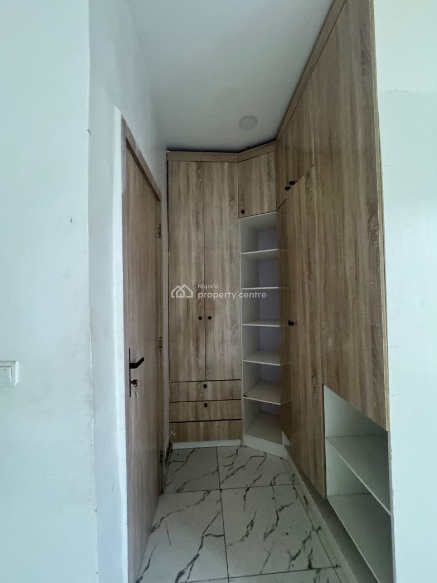 Distress 4 Bedroom Duplex Semi Detached with a Bq Gym Pool Children G, Orchid Road Lekki, Lekki, Lagos, Semi-detached Duplex for Sale