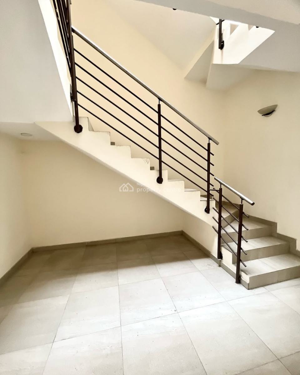 Luxury 4 Bedroom Terrace + Bq, Lekki Phase 1, Lekki Phase 1, Lekki, Lagos, Terraced Duplex for Sale