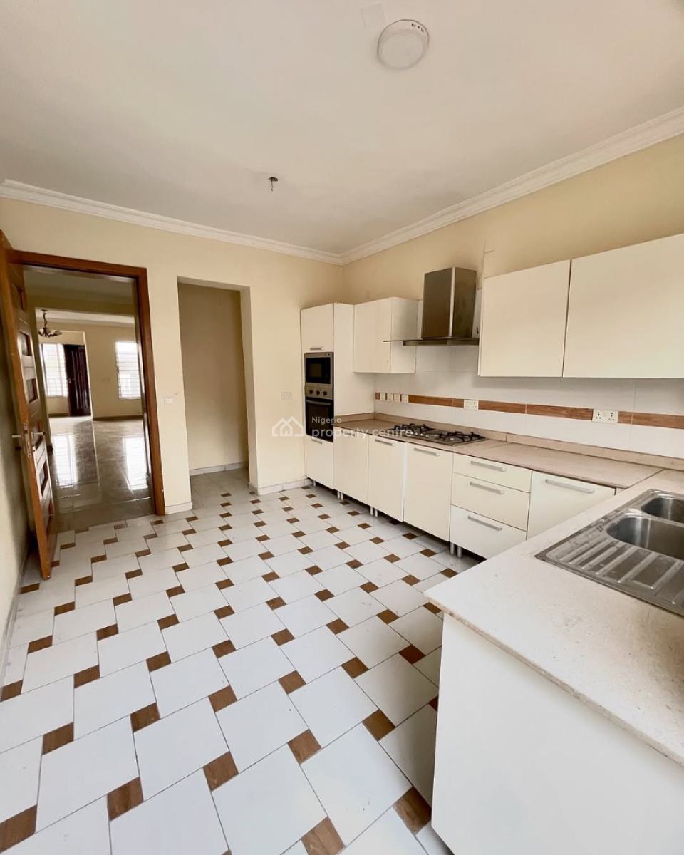 Luxury 4 Bedroom Terrace + Bq, Lekki Phase 1, Lekki Phase 1, Lekki, Lagos, Terraced Duplex for Sale
