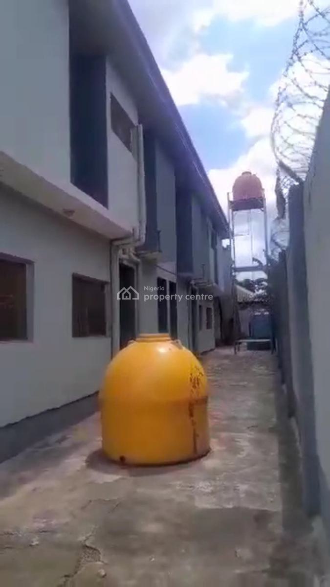 Distress  6 Flats  Vacant Possession, Ikotun, Lagos, Block of Flats for Sale