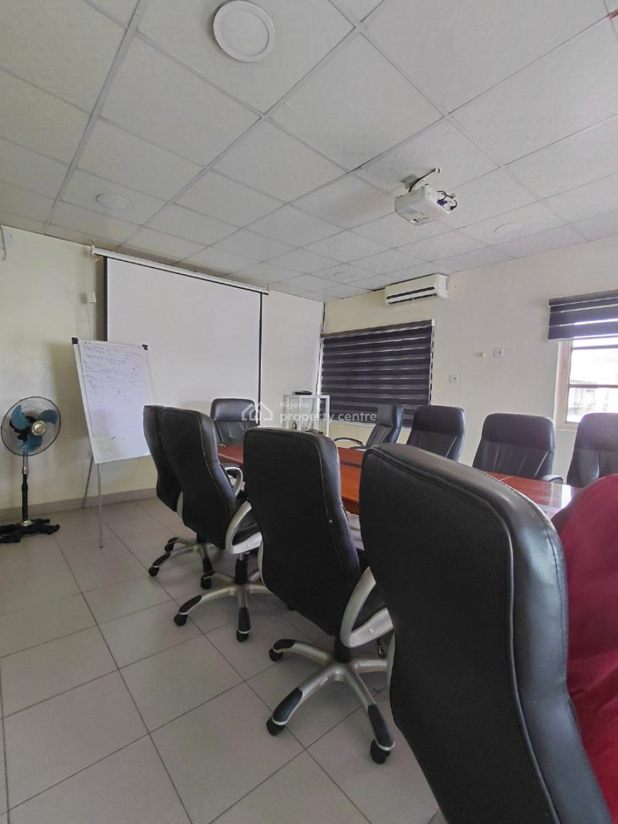 Office Space with Access to Meeting Room, Kitchenette, Reception Etc, Lekki Phase 1, Lekki, Lagos, Office Space for Rent