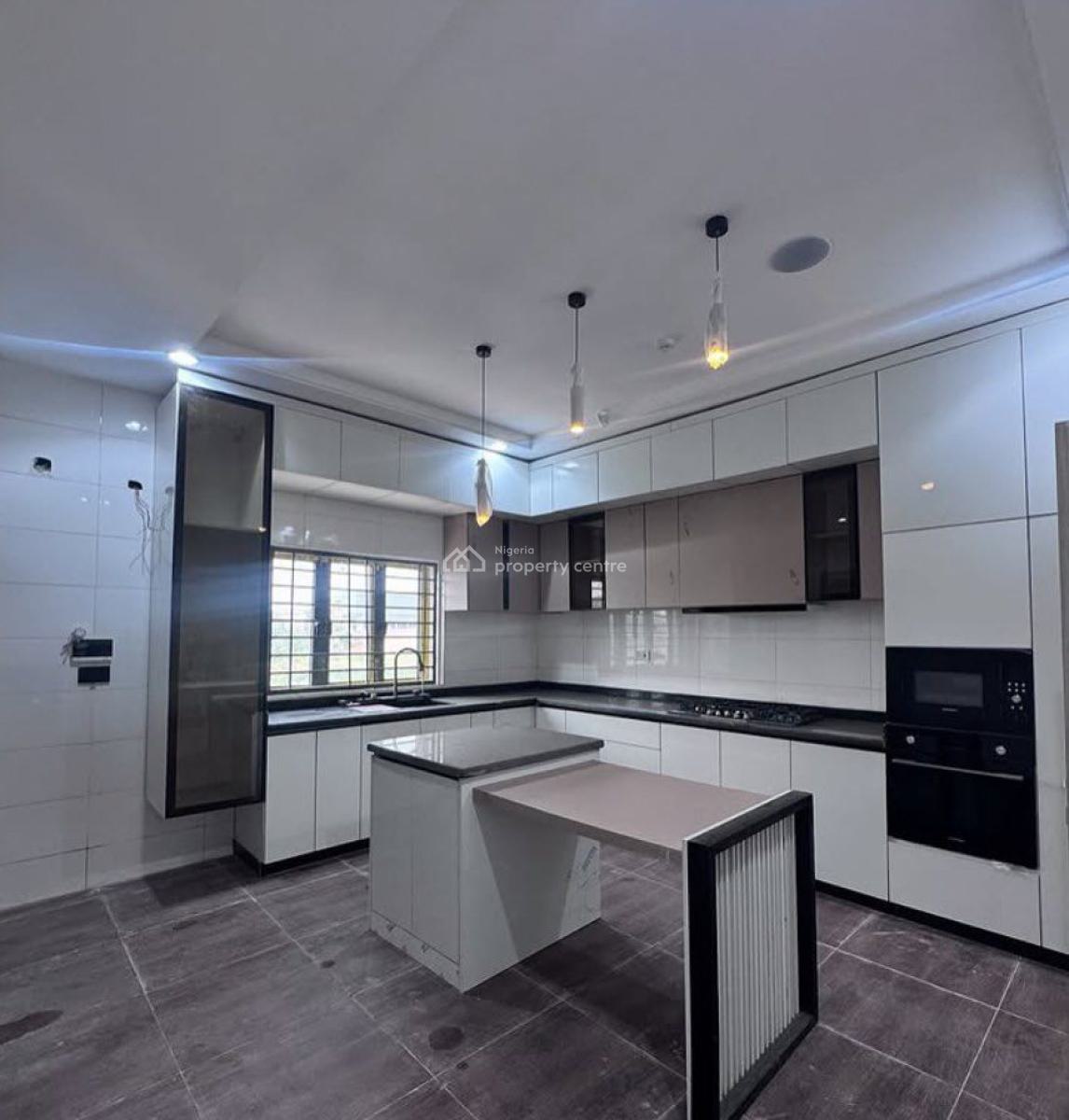 5 Bedrooms Detached Duplex with Bq, Wuse, Abuja, Detached Duplex for Sale