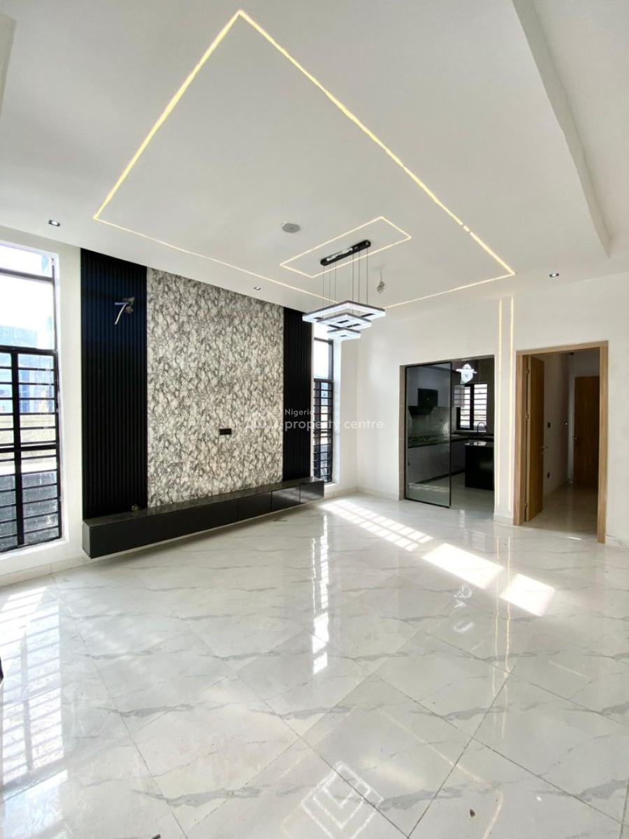 3 Bedrooms Terrace with, Ikota Gra, Lekki, Lagos, Terraced Duplex for Sale