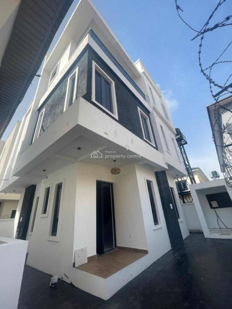 Spacious 5-bedroom Detached House with a 1-room Bq and Driveway, Off Admiralty Way, Lekki Phase 1, Lekki, Lagos, Detached Duplex for Rent