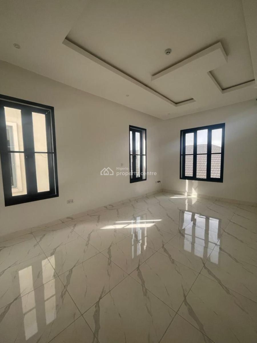Spacious 5-bedroom Detached House with a 1-room Bq and Driveway, Off Admiralty Way, Lekki Phase 1, Lekki, Lagos, Detached Duplex for Rent