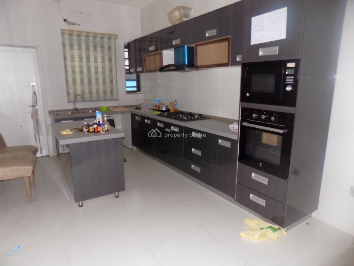 Very Clean 4 Bedroom Semi Detached Duplex with Bq Massive Compound, Ologolo, Lekki, Lagos, Semi-detached Duplex for Sale