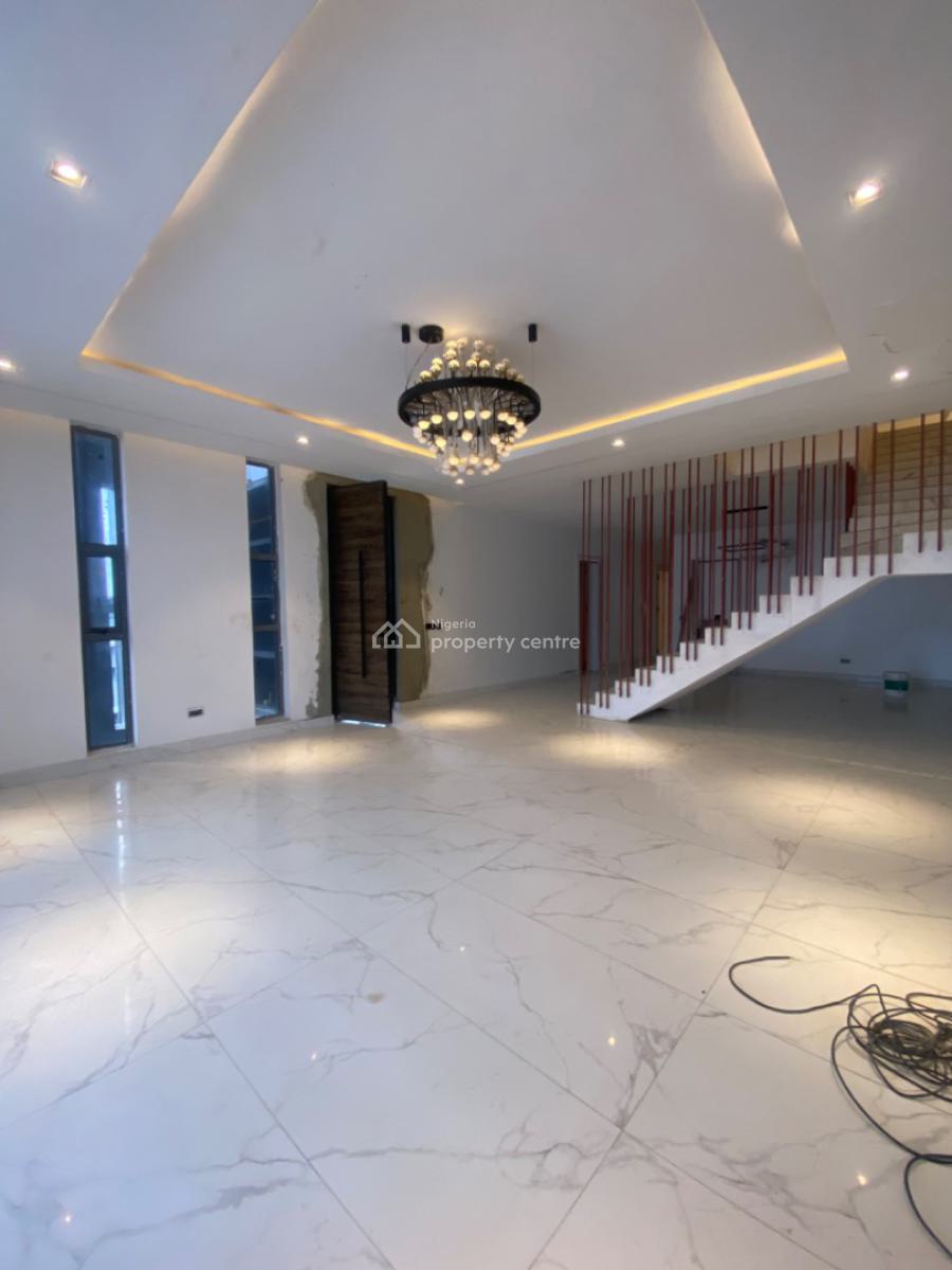 1 Unit of 4 Bedroom Available, By Pinnock Estate, Osapa, Lekki, Lagos, Self Contain (single Rooms) for Rent