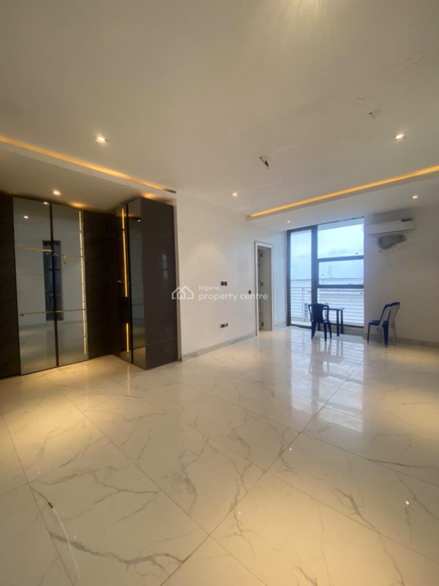 1 Unit of 4 Bedroom Available, By Pinnock Estate, Osapa, Lekki, Lagos, Self Contain (single Rooms) for Rent