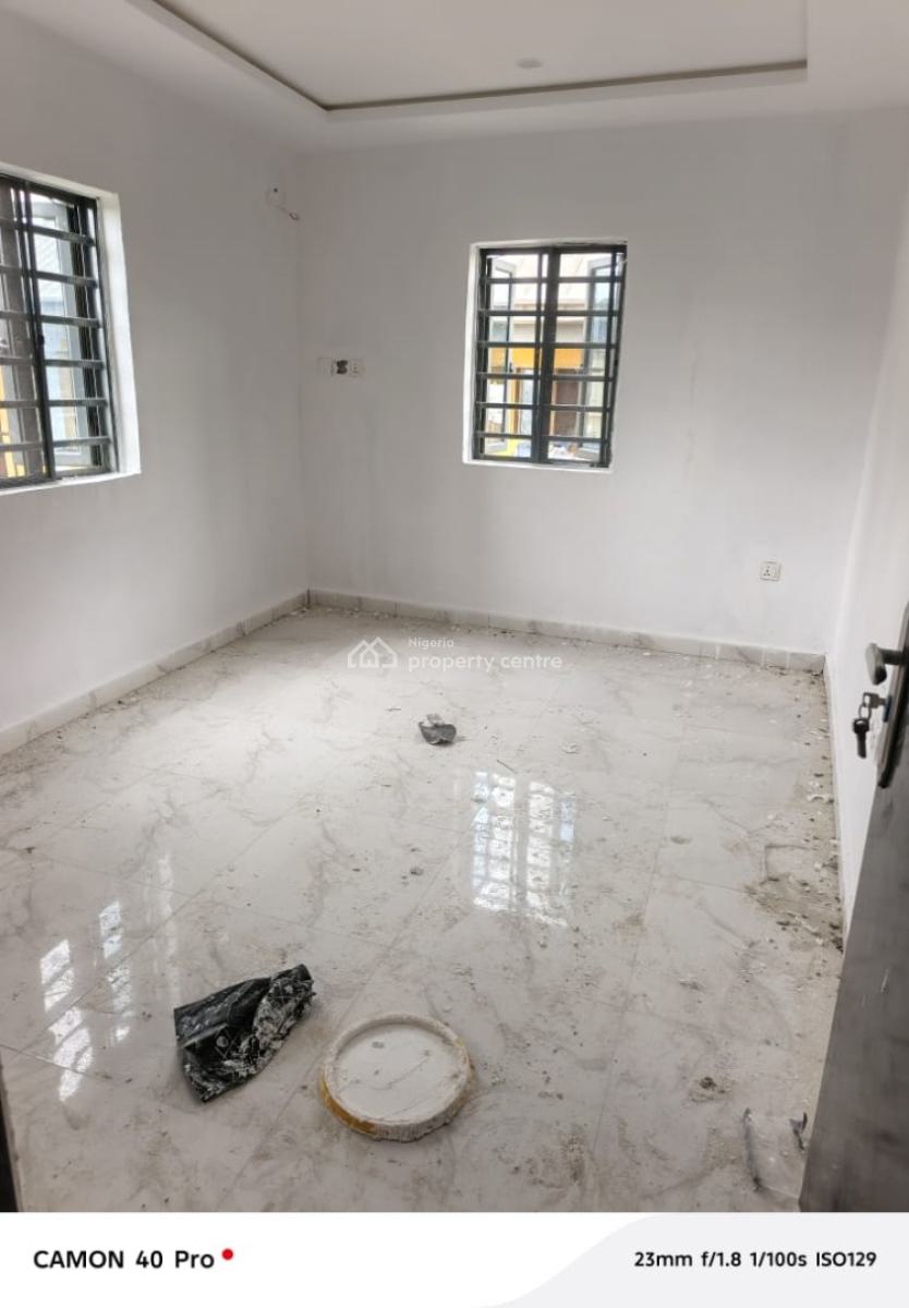 Room and Parlour Upstairs, Alashela, Ogombo, Ajah, Lagos, Mini Flat (room and Parlour) for Rent