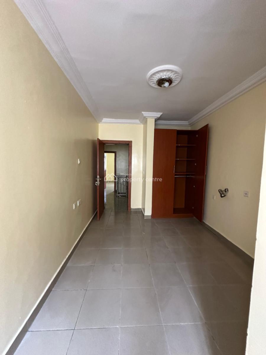 Neatly Built 3 Bedroom Terrace Duplex with Bq, Lekki Phase 1, Lekki, Lagos, Terraced Duplex for Rent