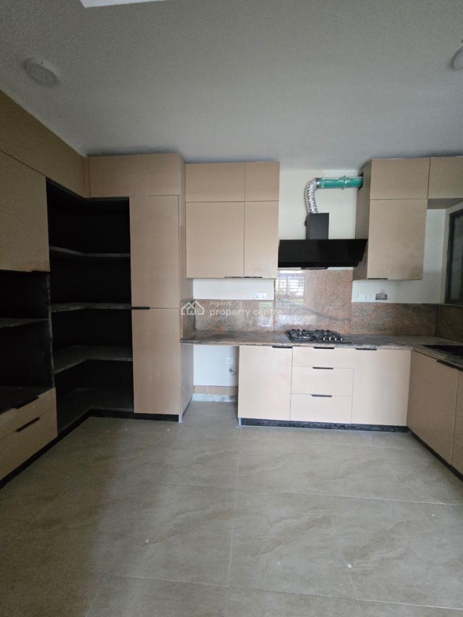 Exquisitely Finished 3 Bedroom Apartment with Bq in a Secured Estate., Lekki Phase 1, Lekki, Lagos, Flat / Apartment for Sale