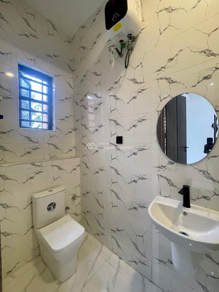 Luxury 2 Bedroom Fully Serviced Apartment, Phase 1, Lekki Phase 1, Lekki, Lagos, Block of Flats for Sale