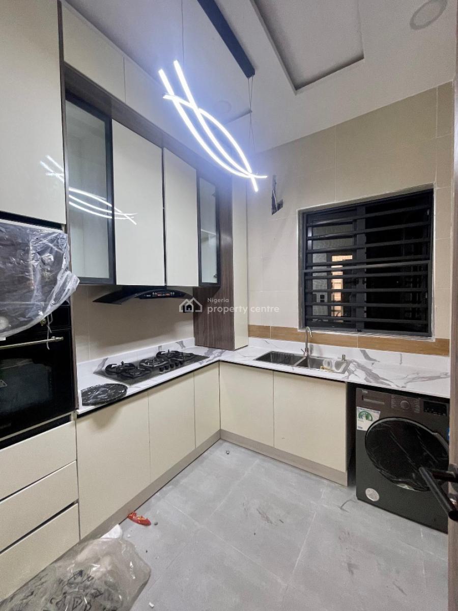Luxury 2 Bedroom Fully Serviced Apartment, Phase 1, Lekki Phase 1, Lekki, Lagos, Block of Flats for Sale