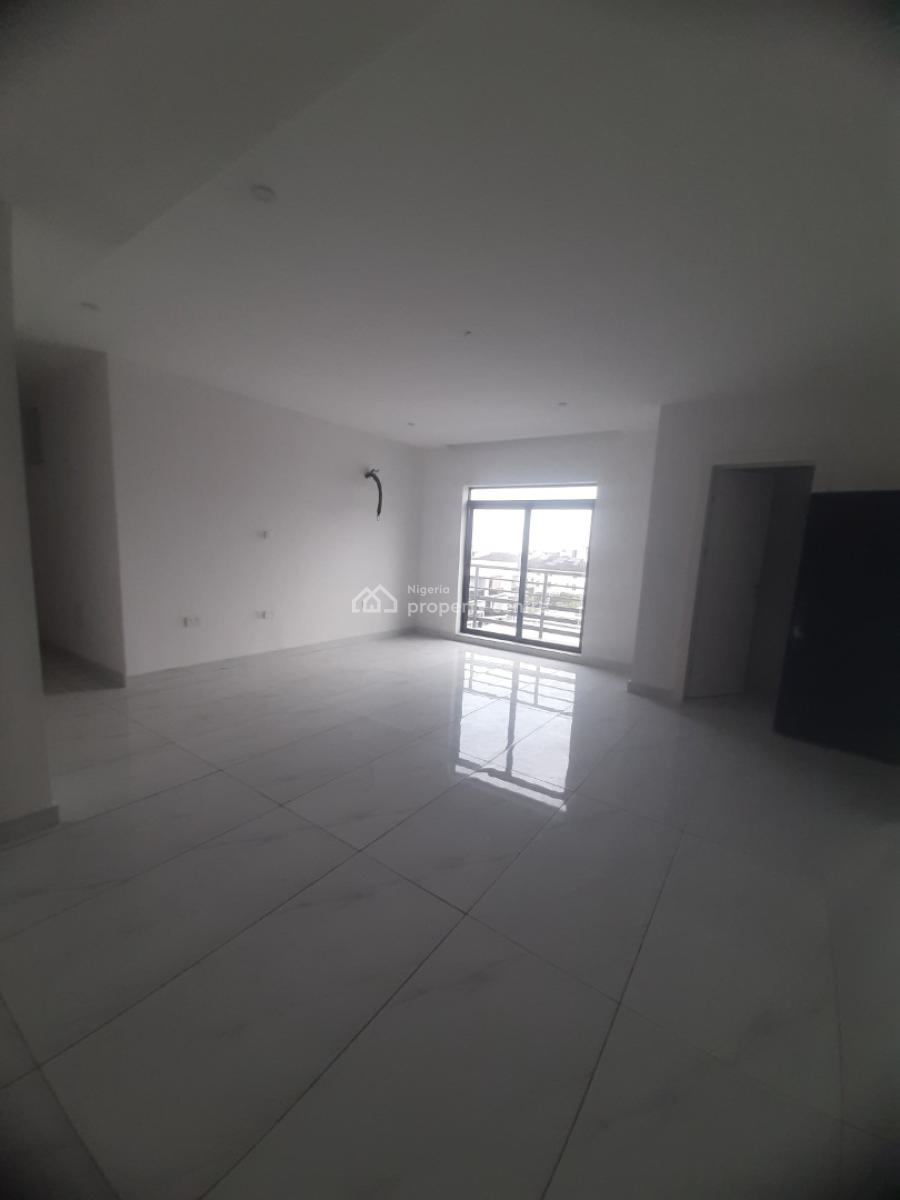 Newly Built and Serviced with Power Supply 3 Bedroom En-suite Flat, Lekki Phase 1, Lekki, Lagos, Flat / Apartment for Rent