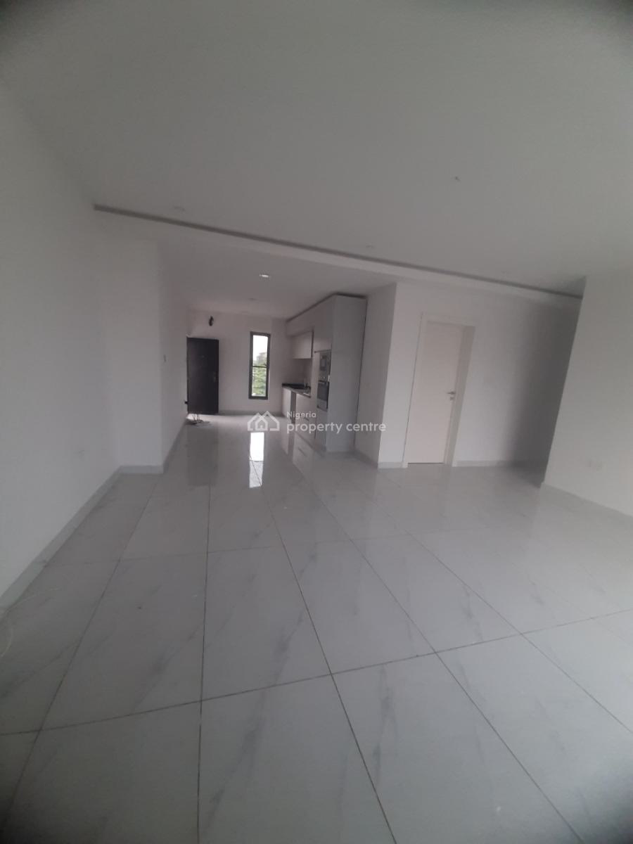 Newly Built and Serviced with Power Supply 3 Bedroom En-suite Flat, Lekki Phase 1, Lekki, Lagos, Flat / Apartment for Rent