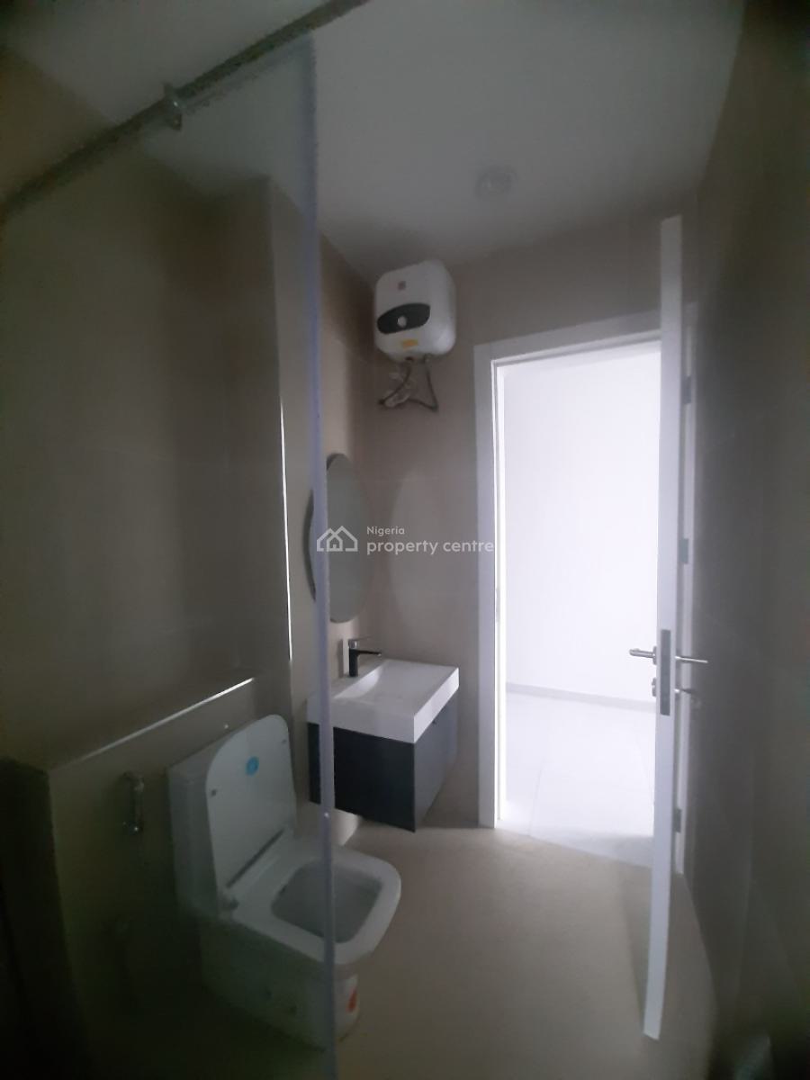Newly Built and Serviced with Power Supply 3 Bedroom En-suite Flat, Lekki Phase 1, Lekki, Lagos, Flat / Apartment for Rent