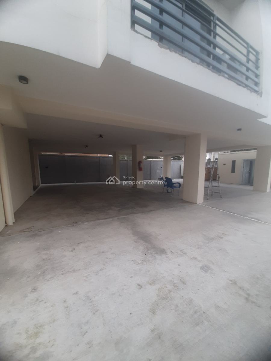 Newly Built and Serviced with Power Supply 3 Bedroom En-suite Flat, Lekki Phase 1, Lekki, Lagos, Flat / Apartment for Rent